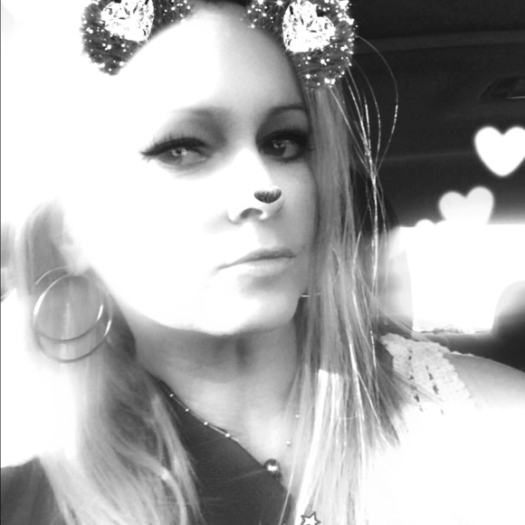 Meet your Posher, Amee - Picture 1 of 1